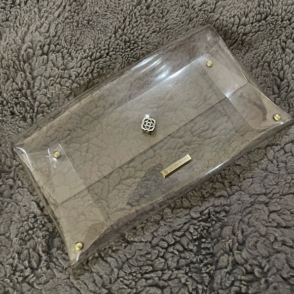 Kendra Scott Bags Rare Kendra Scott Clear Clutch Poshmark